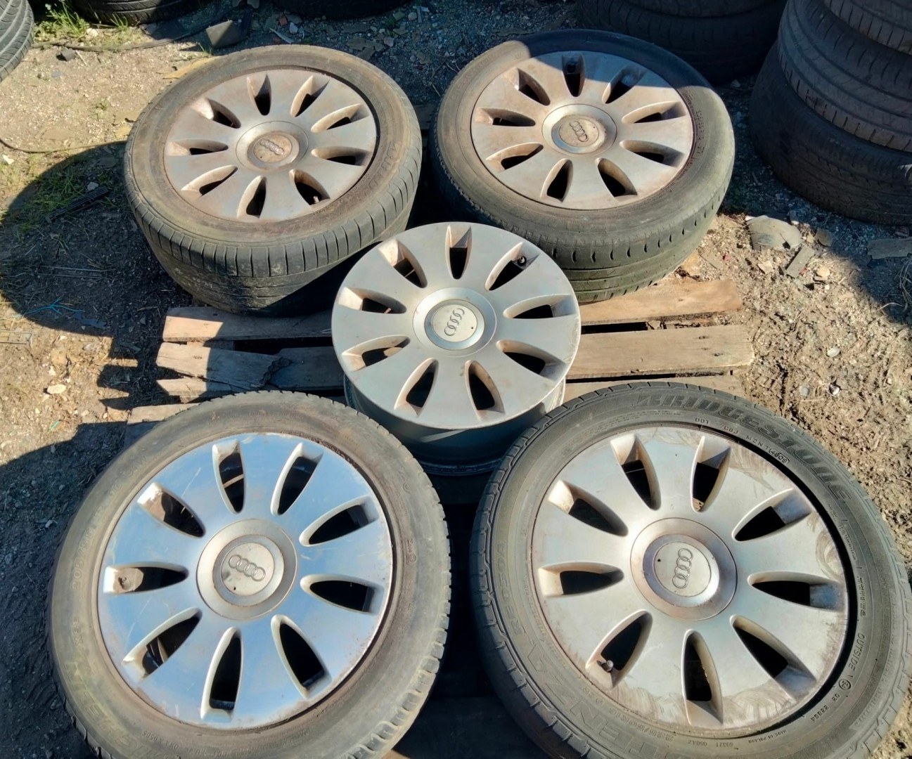 Peças - Jantes Audi R16 Com Pneus 225/50 Furação 5X112