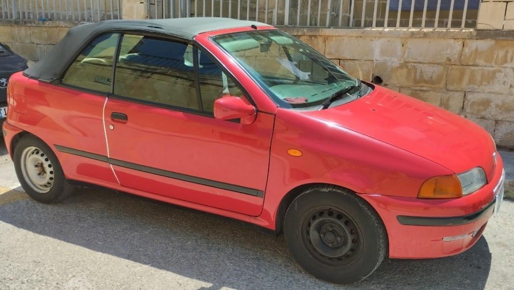 Peças - Fiat Punto Cabrio De 1998 Disponível Para Peças - Capota Ven