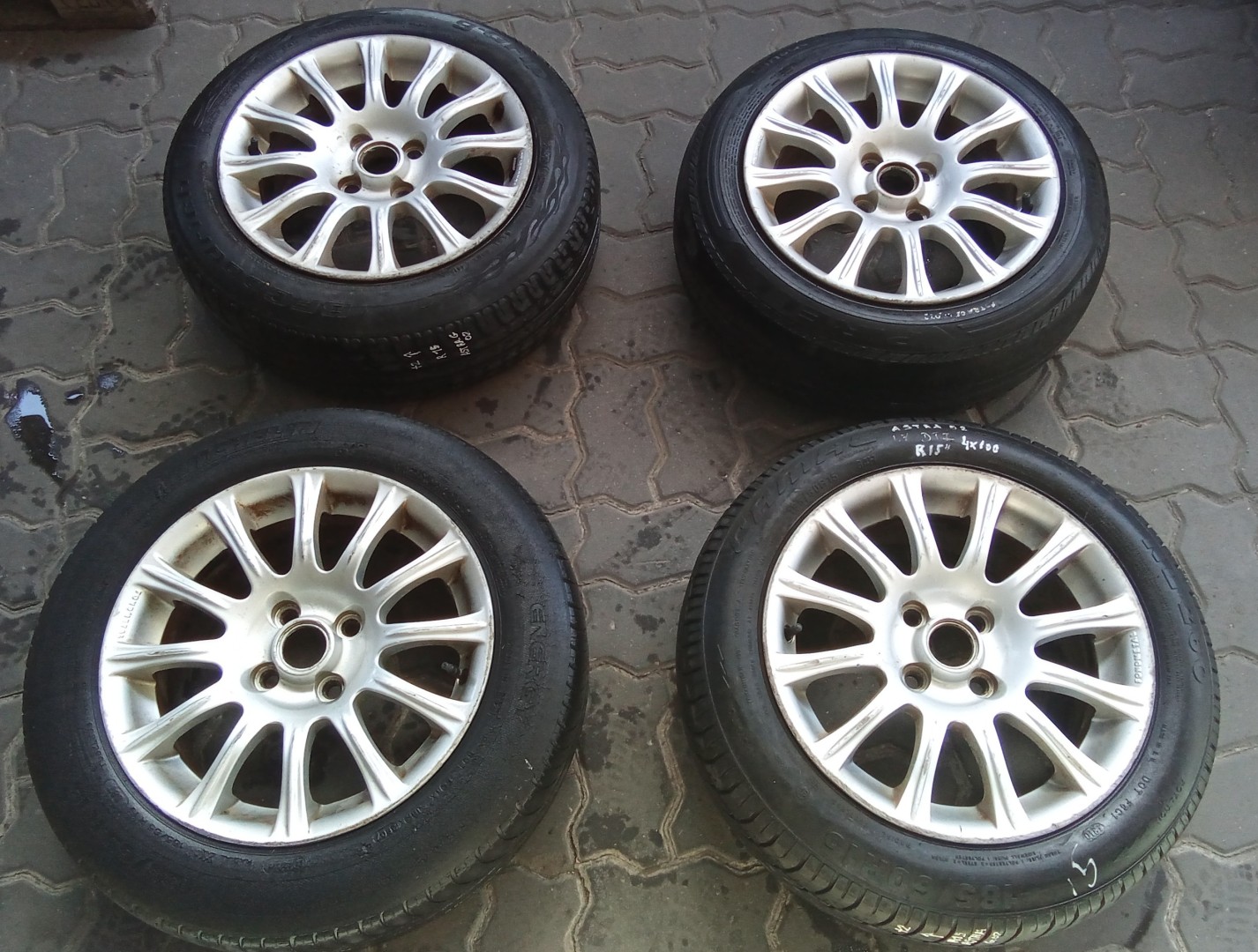 Peça - Jantes Opel R15 Furação 4X100