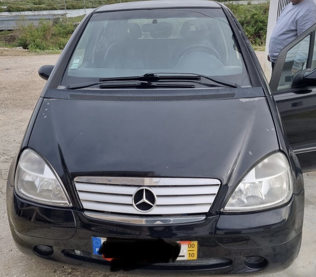 Peças - Mercedes Classe A140 (W168) 1.4I De 2000 (Plasticos De Tabli