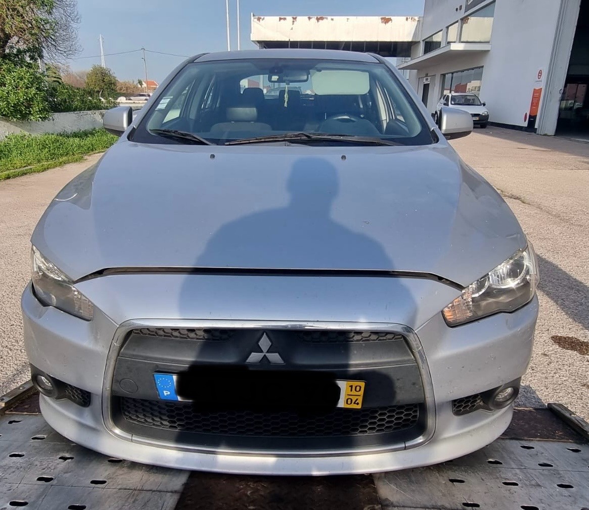 Peças - Mitsubishi Lancer  Viii 1.5I De 2010 Disponível Para Peças