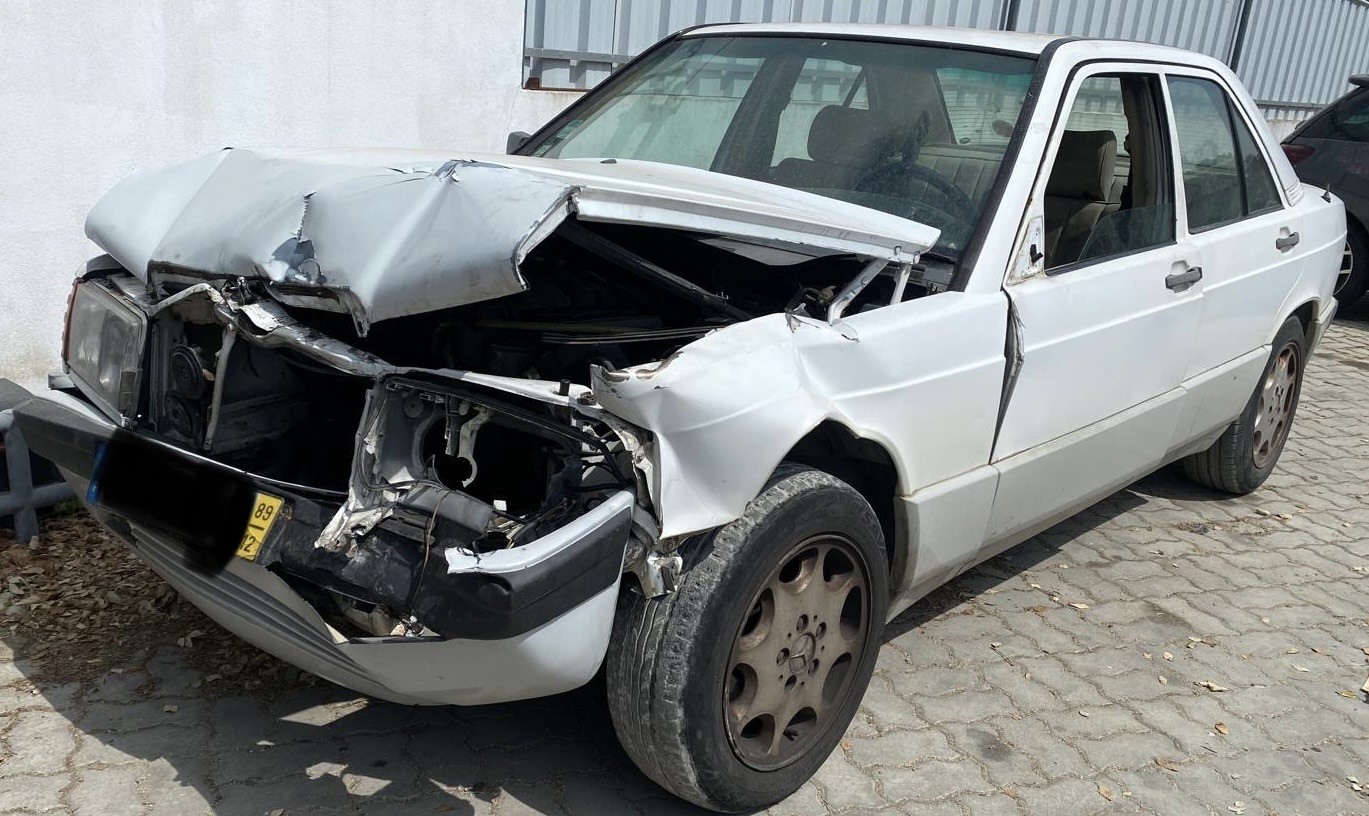 Peças - Mercedes 190 D W201 De 1989 Disponível Para Peças