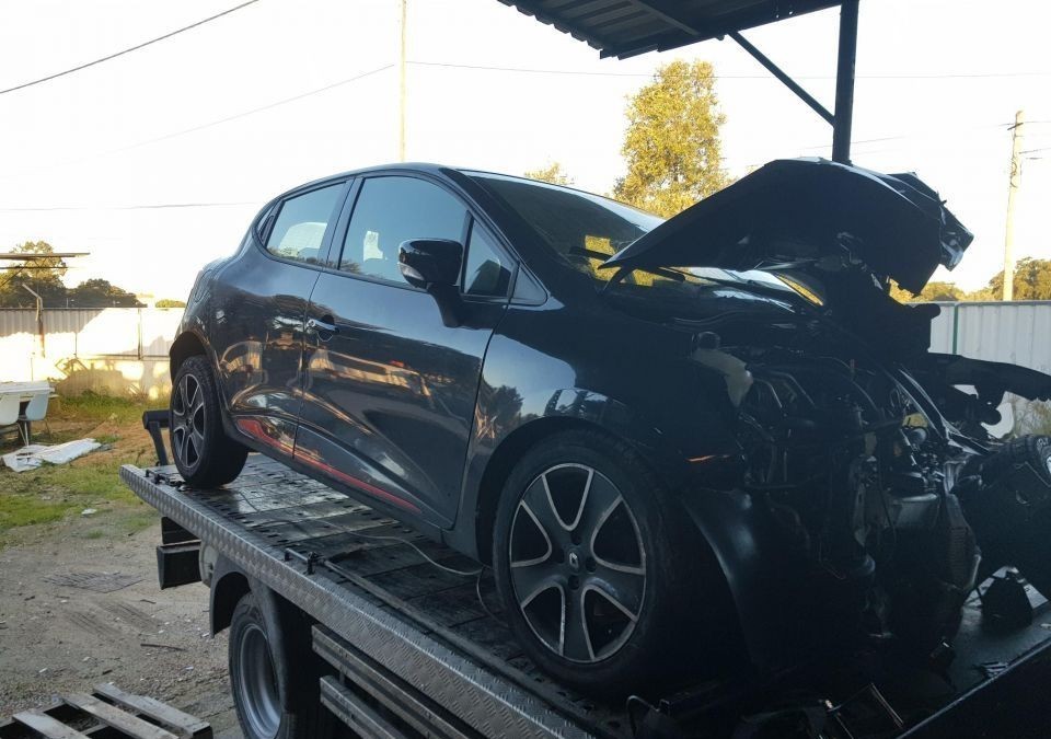 Peças - Renault Clio 1.5 Dci Disponível Para Peças