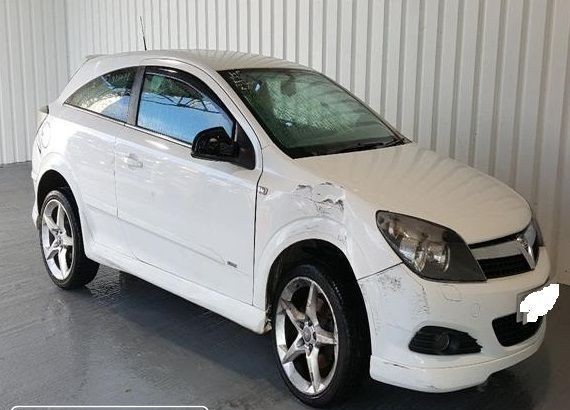 Peças - Opel Astra H Gtc 1.9Cdti De 2010 Disponível Para Peças