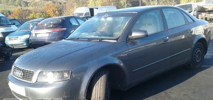 Peças - Audi A4 1.9 Tdi De 2004 Disponível Para Peças Frente Vendida